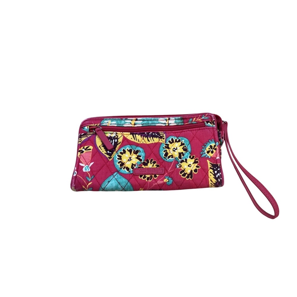 Vera Bradley Wristlet Wallet Womens OS Pink Floral Quilted Good Zip Around